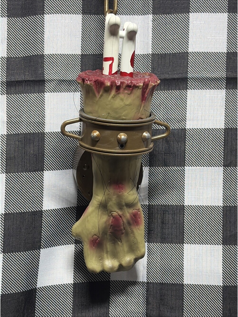 GEMMY HANGING ZOMBIE HAND DOOR KNOCKER HALLOWEEN SPOOKY VOICE - SENSOR
